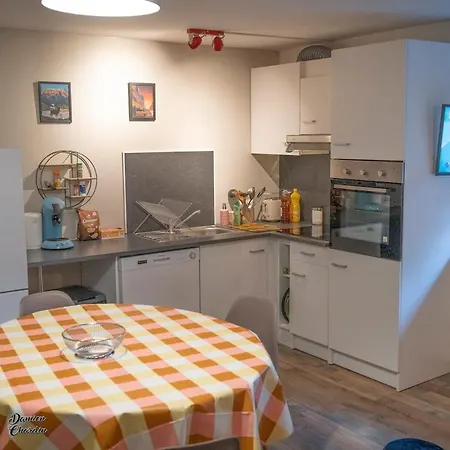 6 Personnes La Genette 아파트 Vroncourt