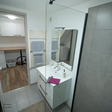 6 Personnes La Genette *