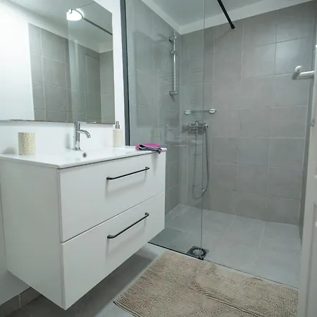 6 Personnes La Genette 아파트 Vroncourt